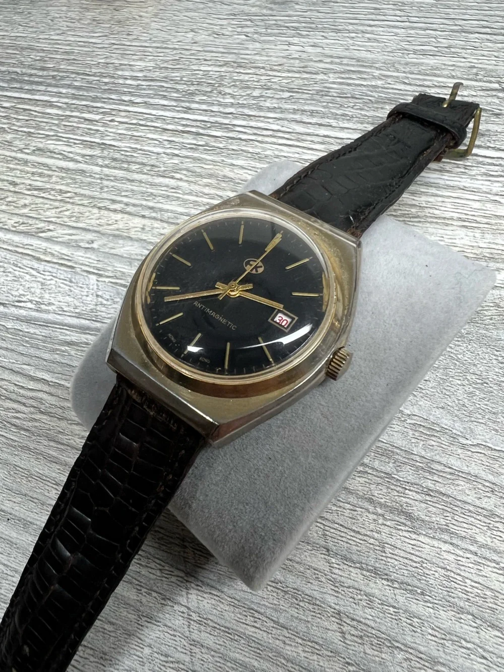 Vintage Mechanical Black Dial Gold Tone Men's Watch